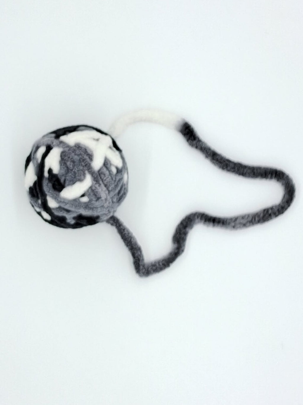 Kitty Cat Yarn Ball (SMALL)-3