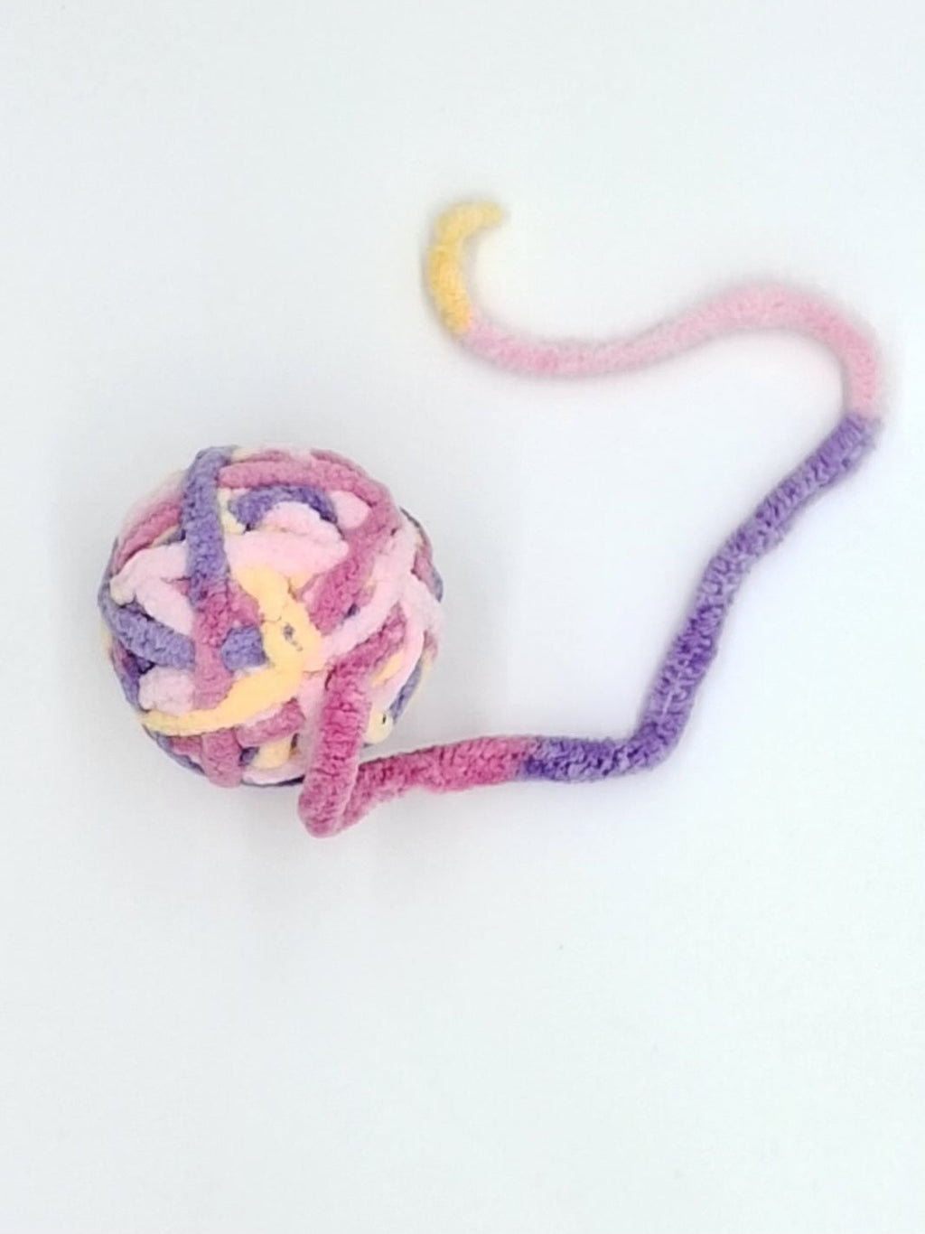 Kitty Cat Yarn Ball (SMALL)-4